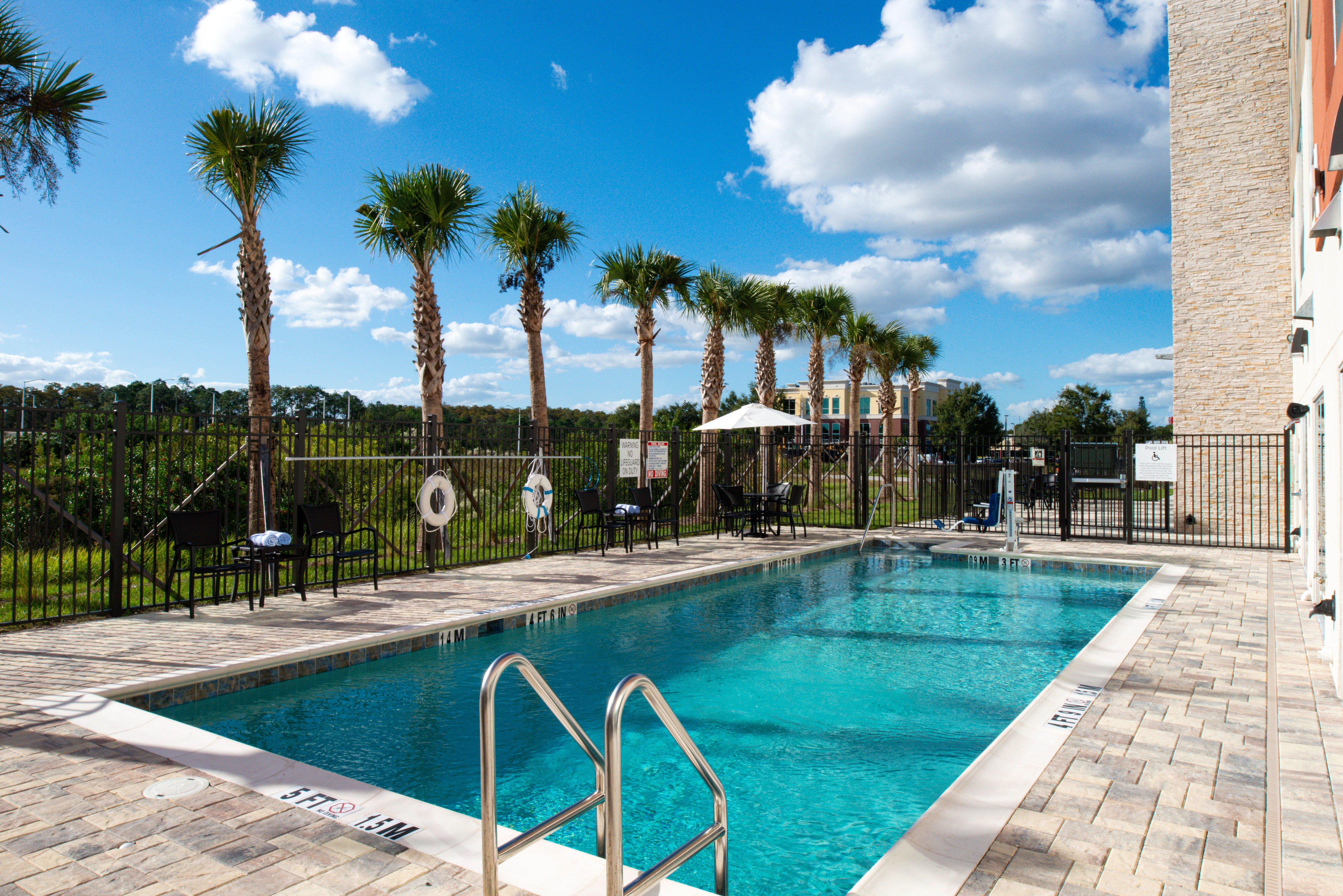 Holiday Inn Express Orlando - South Park By Ihg Williamsburg Екстериор снимка